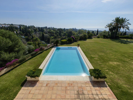 Villa for sale in Marbella Golden Mile
