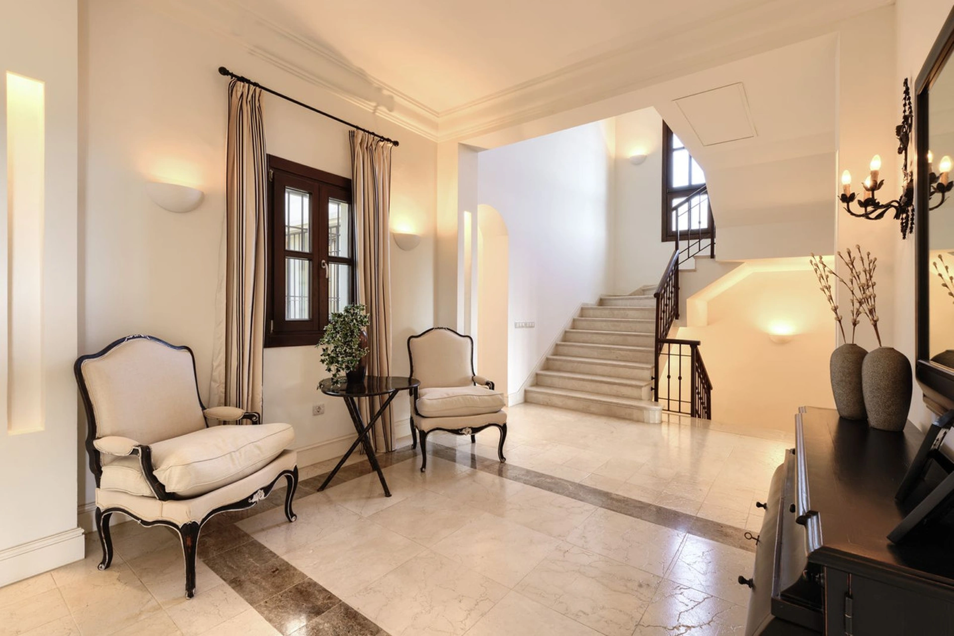 Villa for sale in Marbella Golden Mile