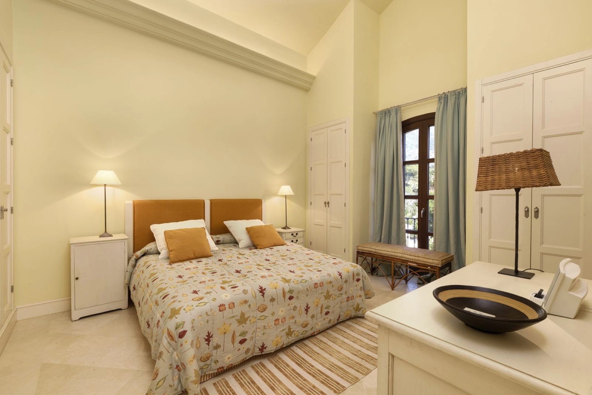 Villa for sale in Marbella Golden Mile