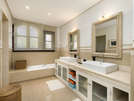 Villa for sale in Marbella Golden Mile