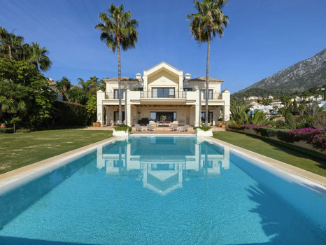 Villa for sale in Marbella Golden Mile
