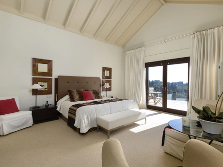 Villa for sale in Marbella Golden Mile