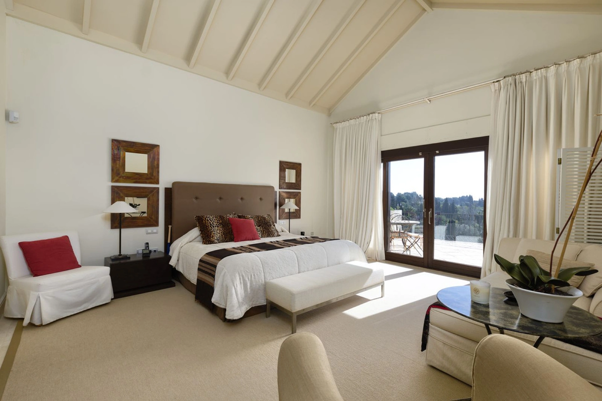 Villa for sale in Marbella Golden Mile