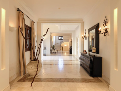 Villa for sale in Marbella Golden Mile