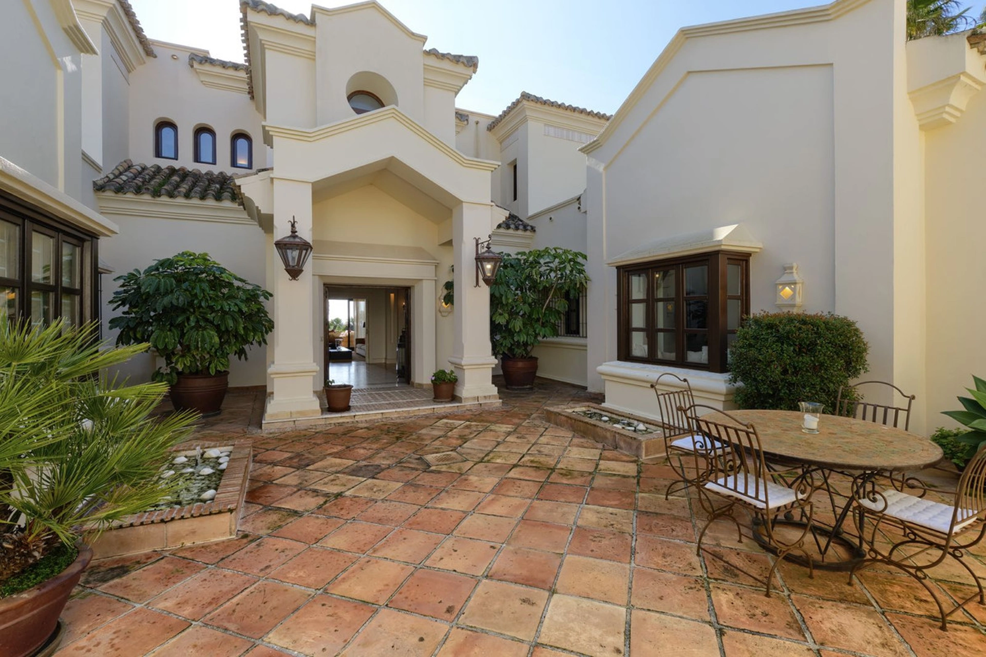 Villa for sale in Marbella Golden Mile