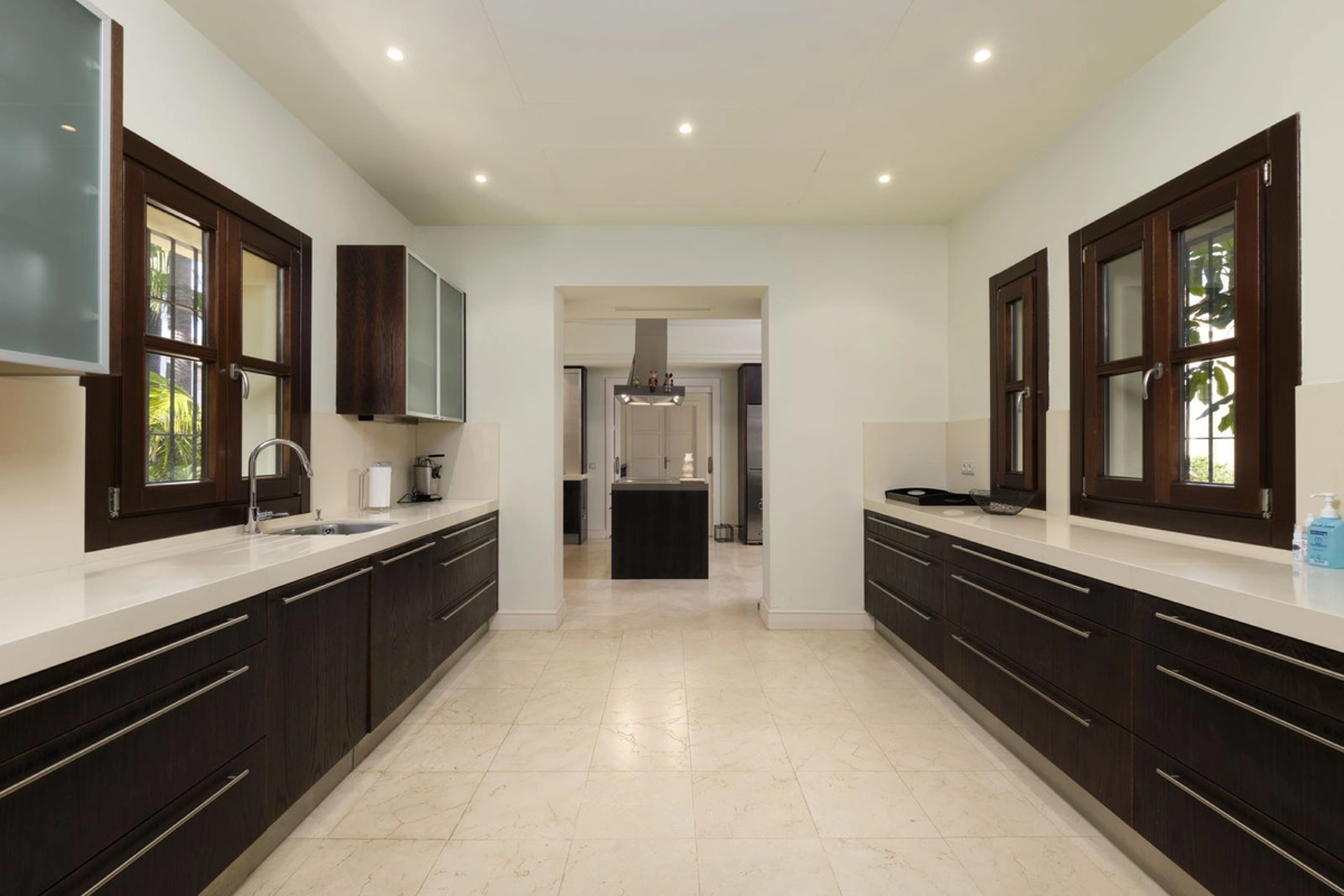 Villa for sale in Marbella Golden Mile