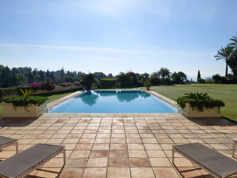 Villa for sale in Marbella Golden Mile