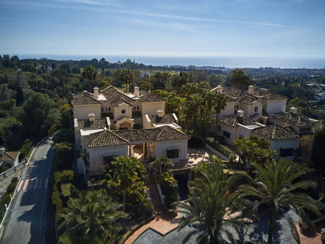 Villa for sale in Marbella Golden Mile