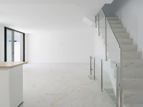 Villa for sale in Estepona