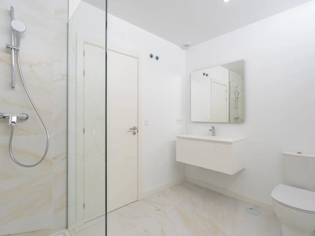 Villa for sale in Estepona