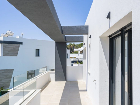 Villa for sale in Estepona