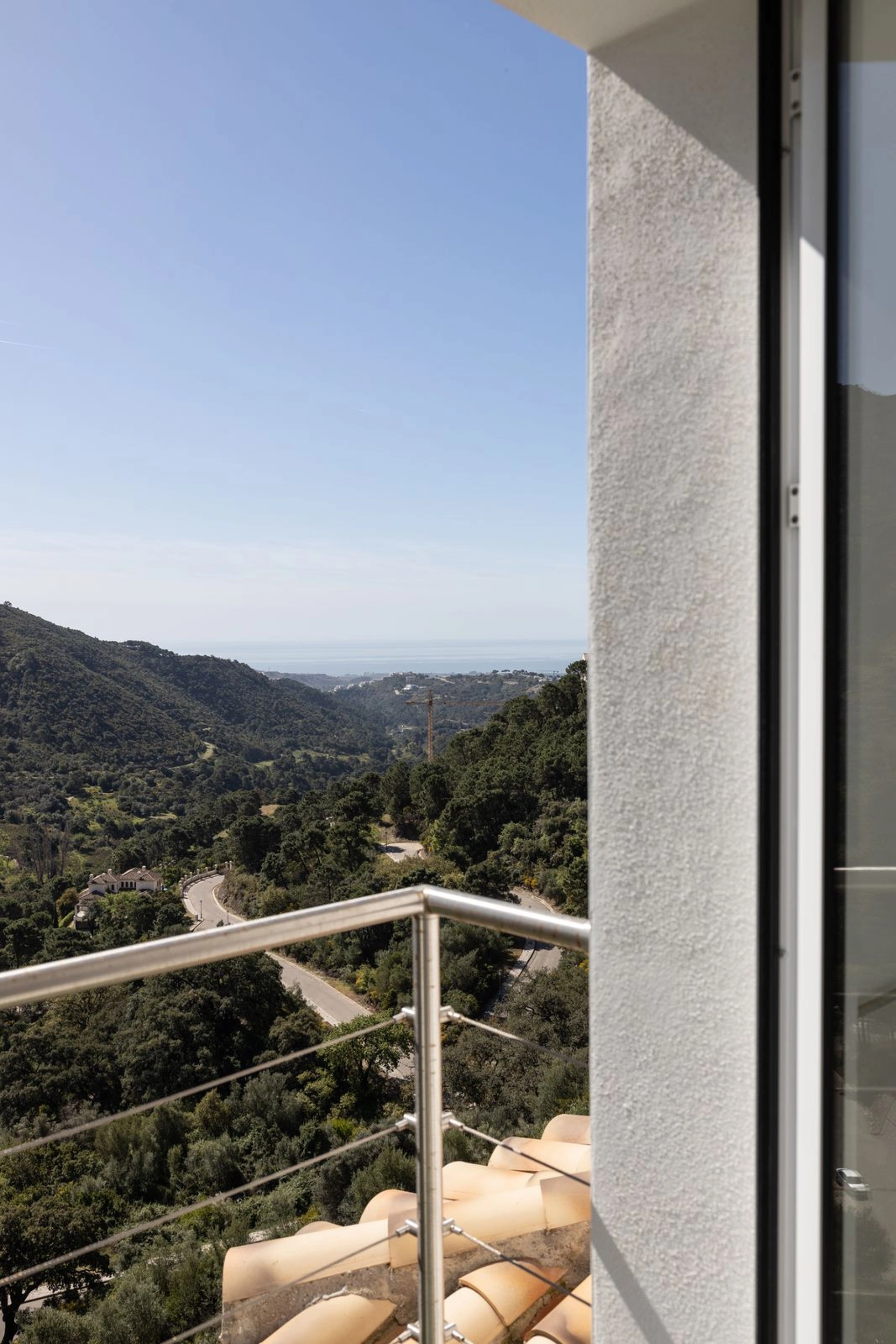 Villa for sale in Benahavis