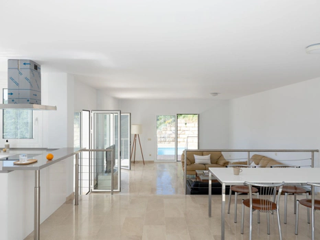 Villa for sale in Benahavis