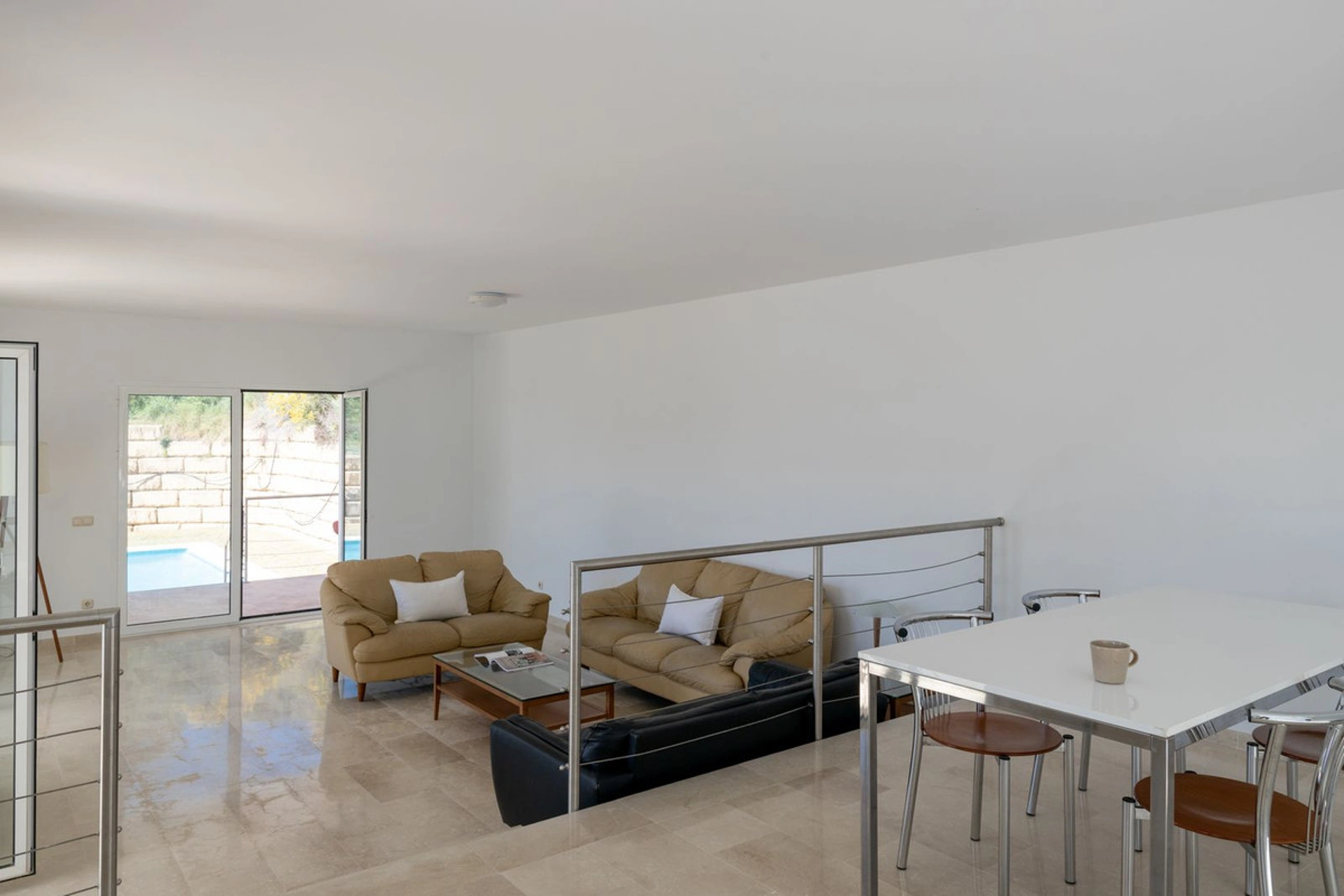 Villa for sale in Benahavis