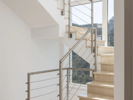 Villa for sale in Benahavis