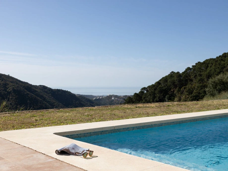 Villa for sale in Benahavis