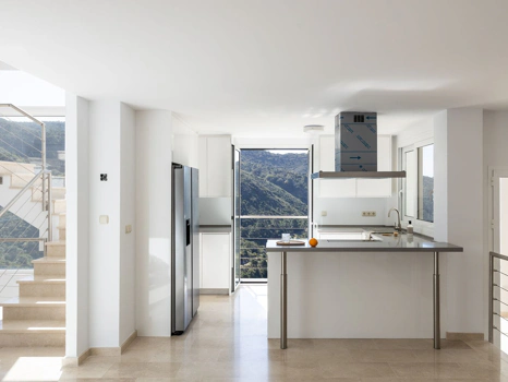 Villa for sale in Benahavis