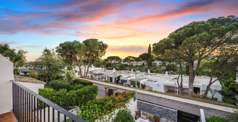 Town House for sale in Nueva Andalucia, Marbella