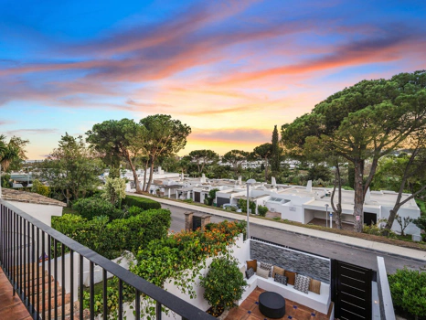 Adosado en venta en Nueva Andalucia, Marbella
