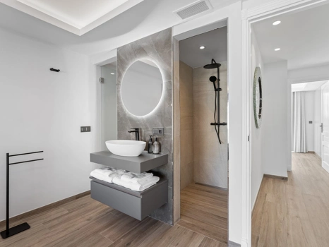 Adosado en venta en Nueva Andalucia, Marbella