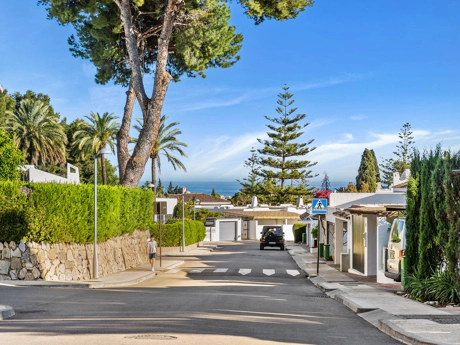 Adosado en venta en Nueva Andalucia, Marbella