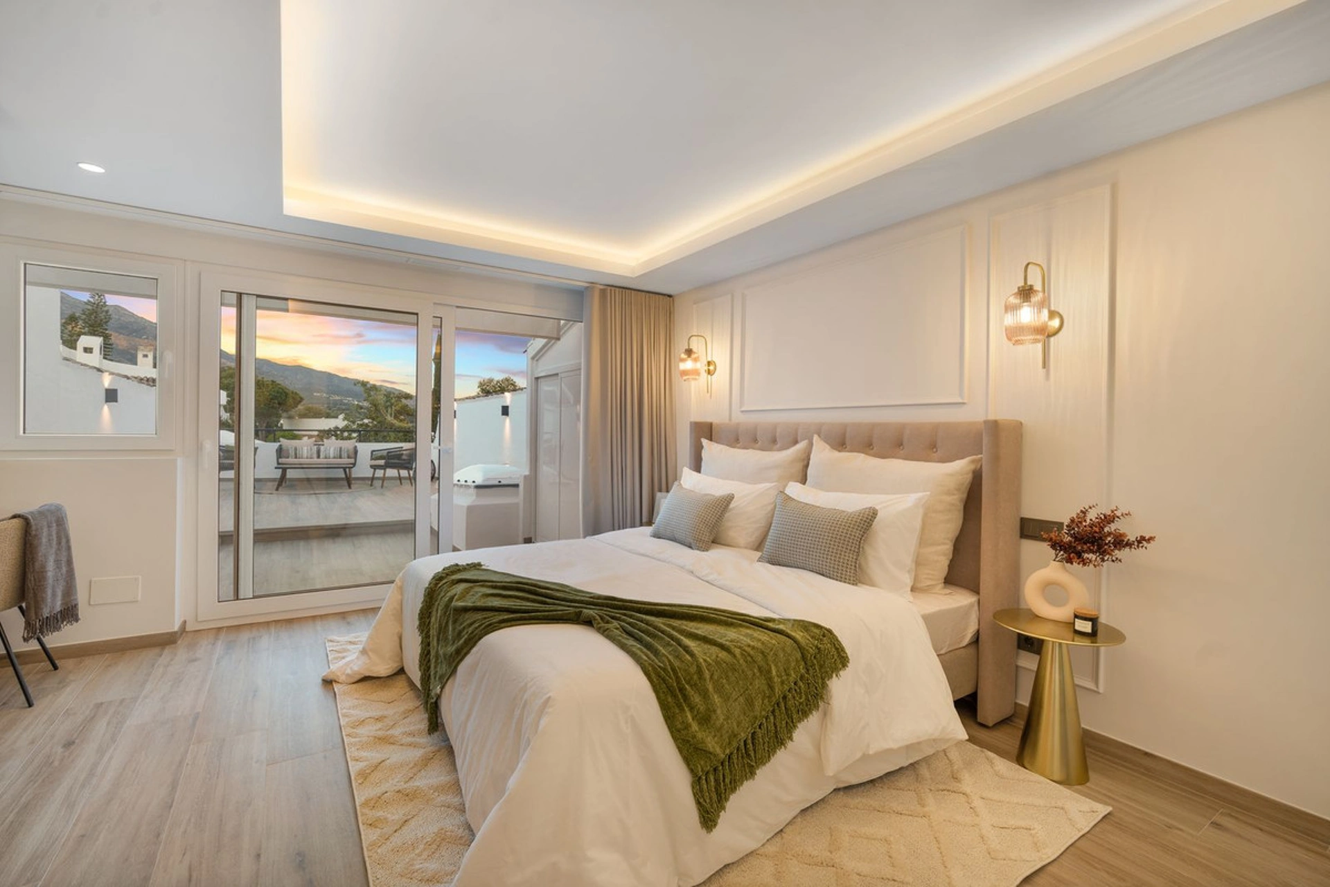 Adosado en venta en Nueva Andalucia, Marbella