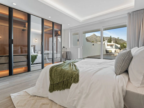Adosado en venta en Nueva Andalucia, Marbella