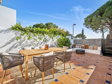Adosado en venta en Nueva Andalucia, Marbella