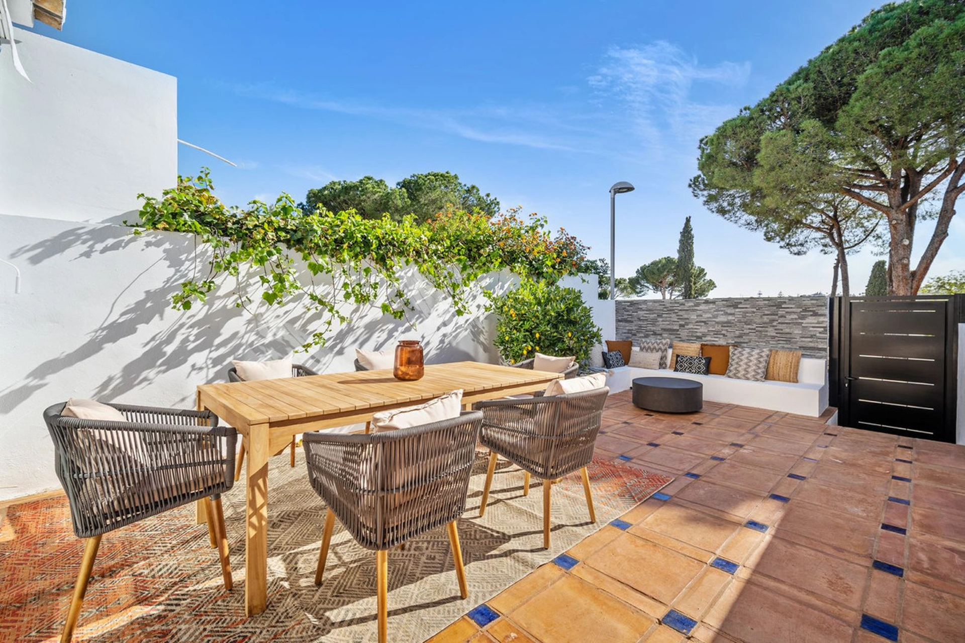 Adosado en venta en Nueva Andalucia, Marbella