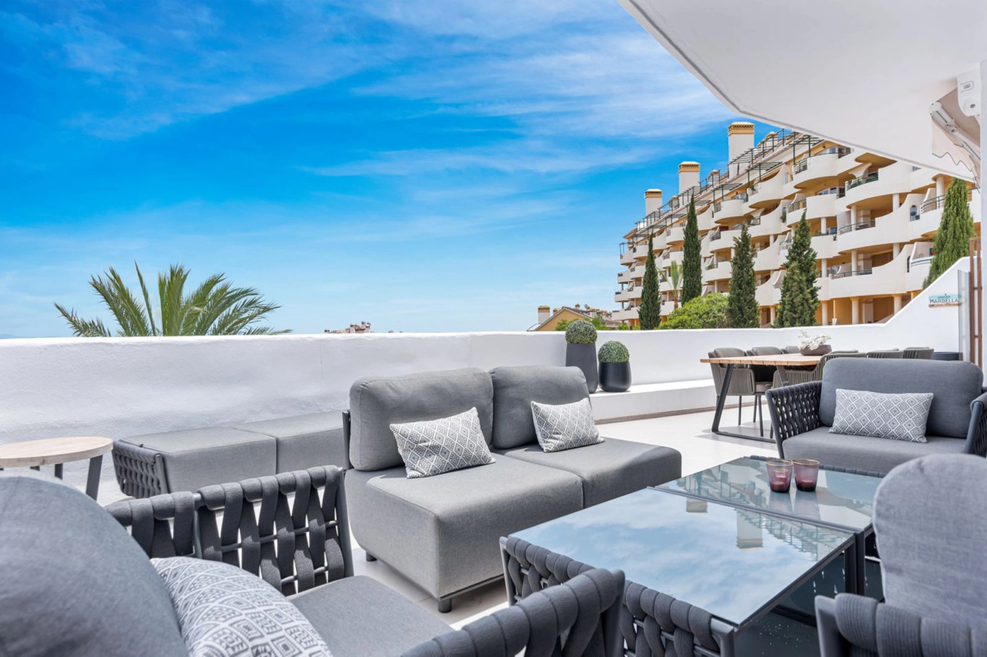 Ático en venta en Nueva Andalucia, Marbella