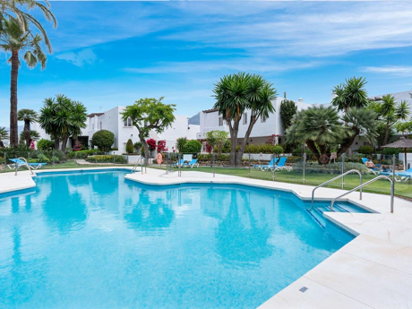 Penthouse for sale in Nueva Andalucia, Marbella