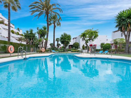 Penthouse for sale in Nueva Andalucia, Marbella