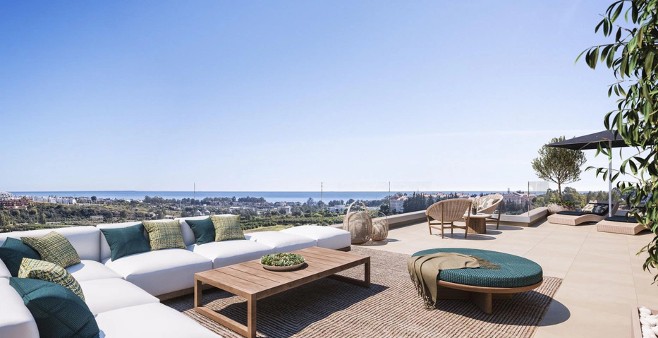 Apartment for sale in New Golden Mile, Estepona East
