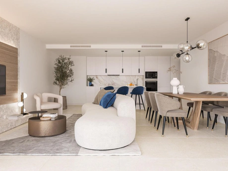 Apartment for sale in New Golden Mile, Estepona East