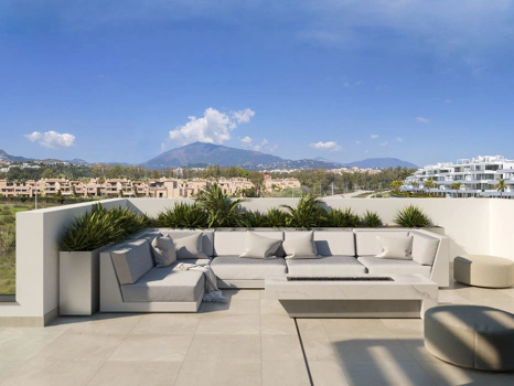 Villa for sale in Estepona