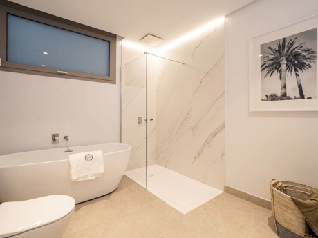 Apartment for sale in Benahavis