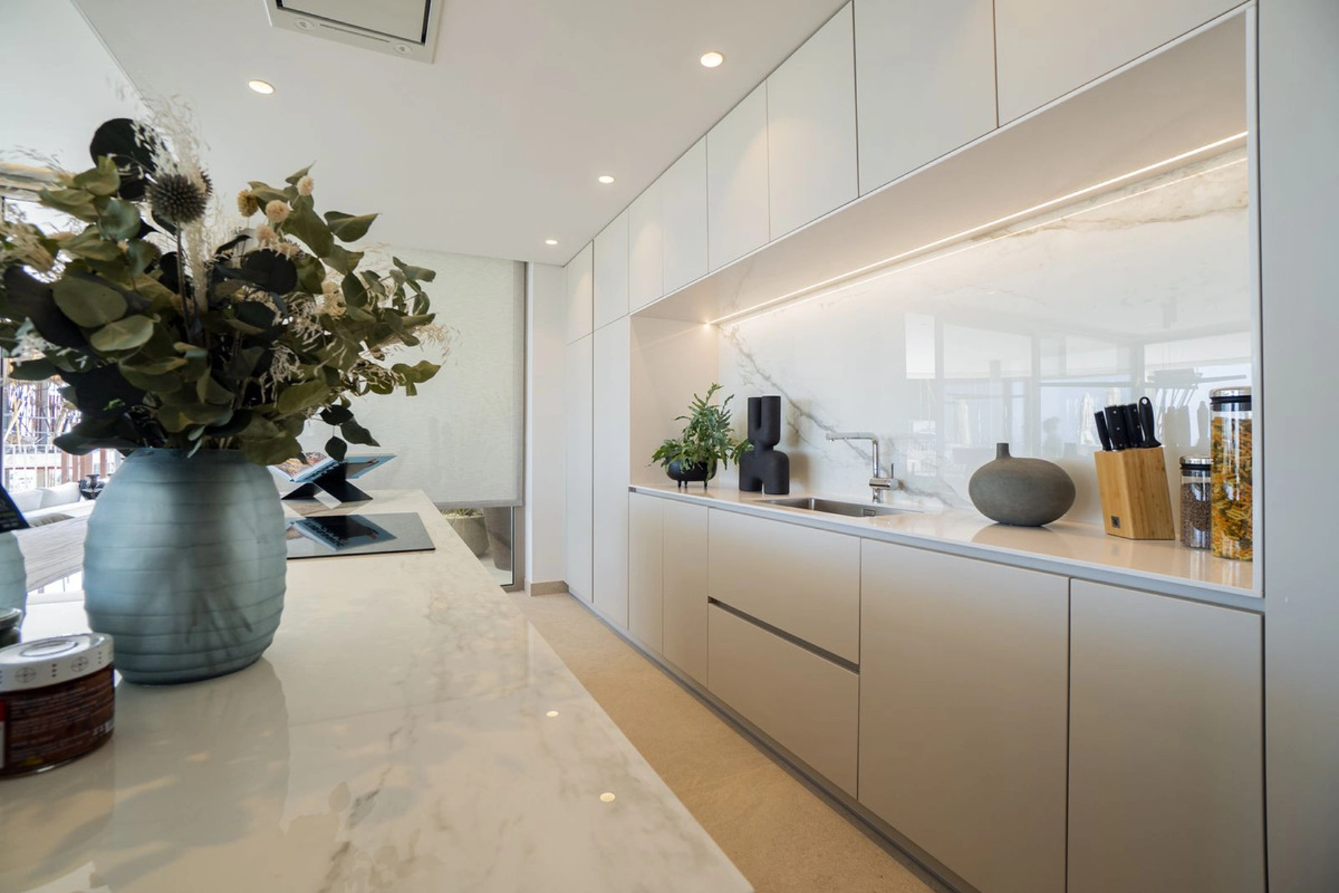 Apartment for sale in Benahavis