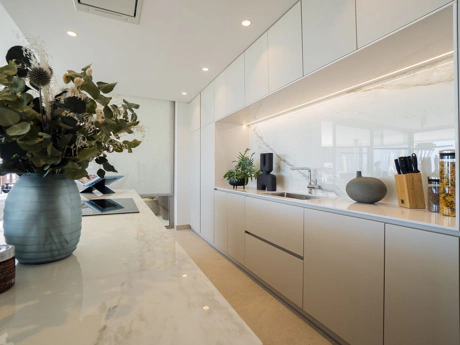 Apartment for sale in Benahavis