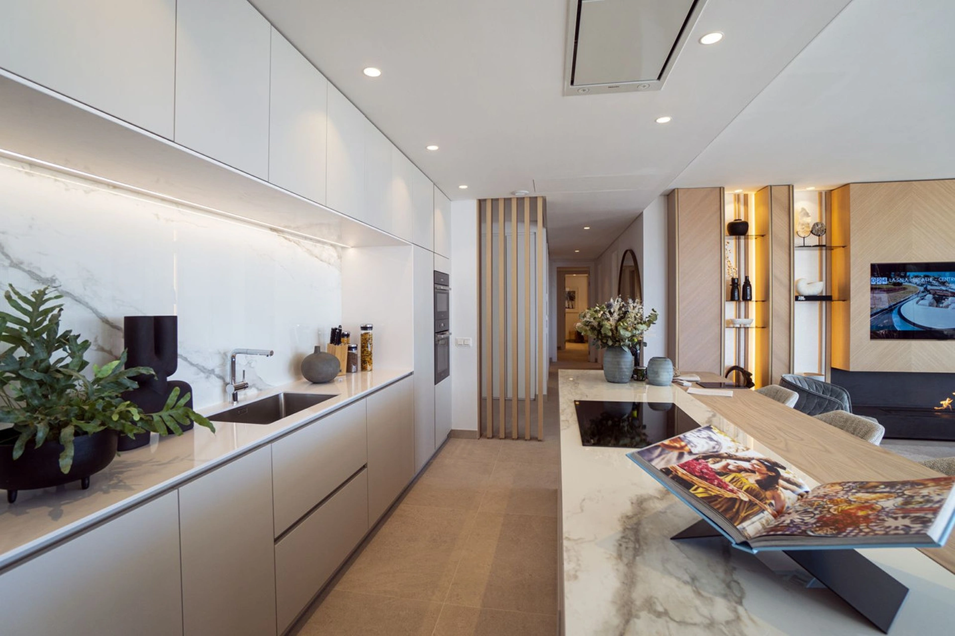Apartment for sale in Benahavis