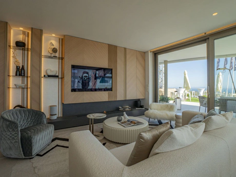 Apartment for sale in Benahavis