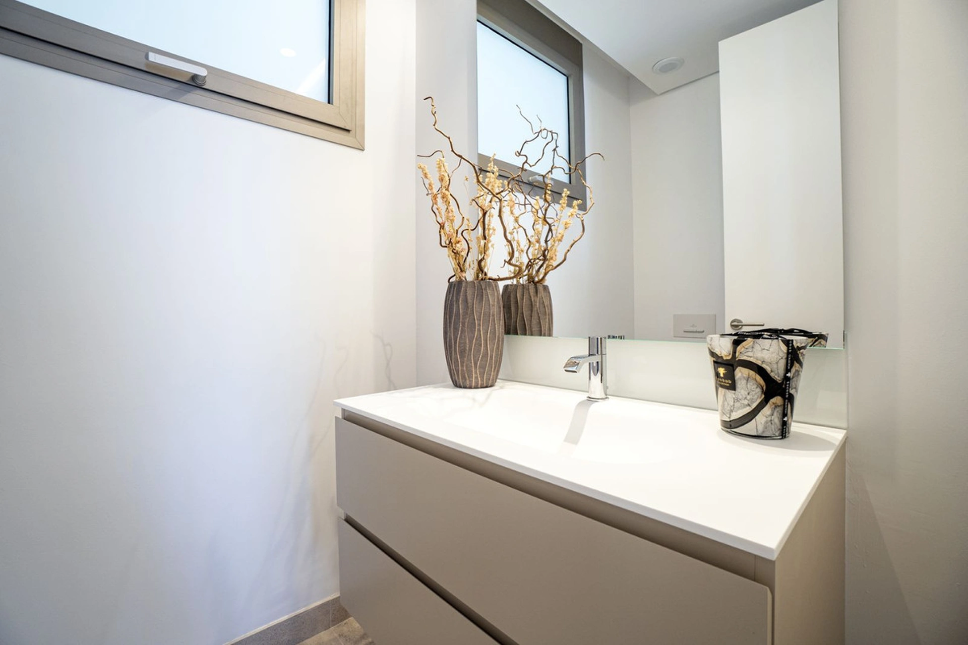 Apartment for sale in Benahavis