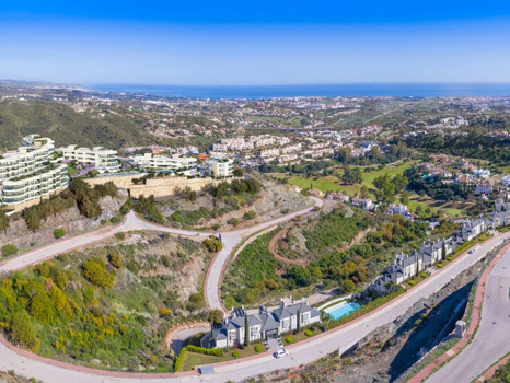 Apartment for sale in Benahavis