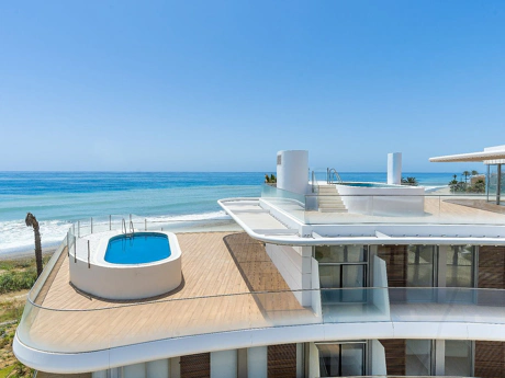 Penthouse for sale in Estepona
