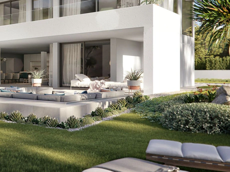 Villa for sale in Estepona