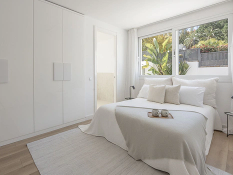 Villa for sale in Nueva Andalucia, Marbella