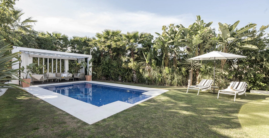 Villa for sale in Nueva Andalucia, Marbella