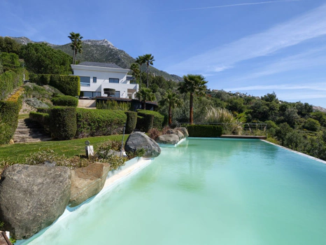 Villa for sale in Istan