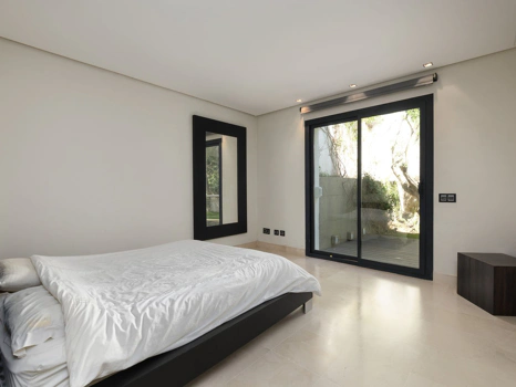 Villa for sale in Istan
