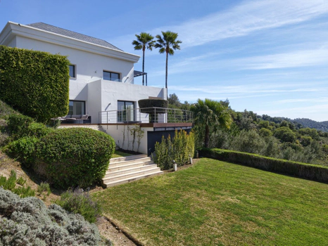 Villa for sale in Istan