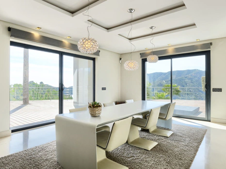 Villa for sale in Istan